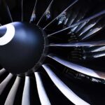 航空機のエンジン整備士を紹介する記事のアイキャッチ画像