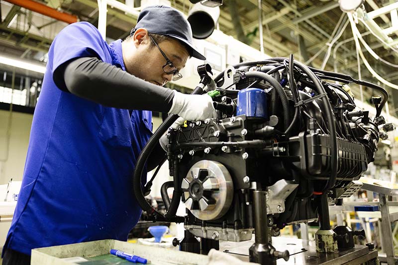 YAMAHAの鼓動 ヤマハ発動機のエンジン工場 | Workers in Japan